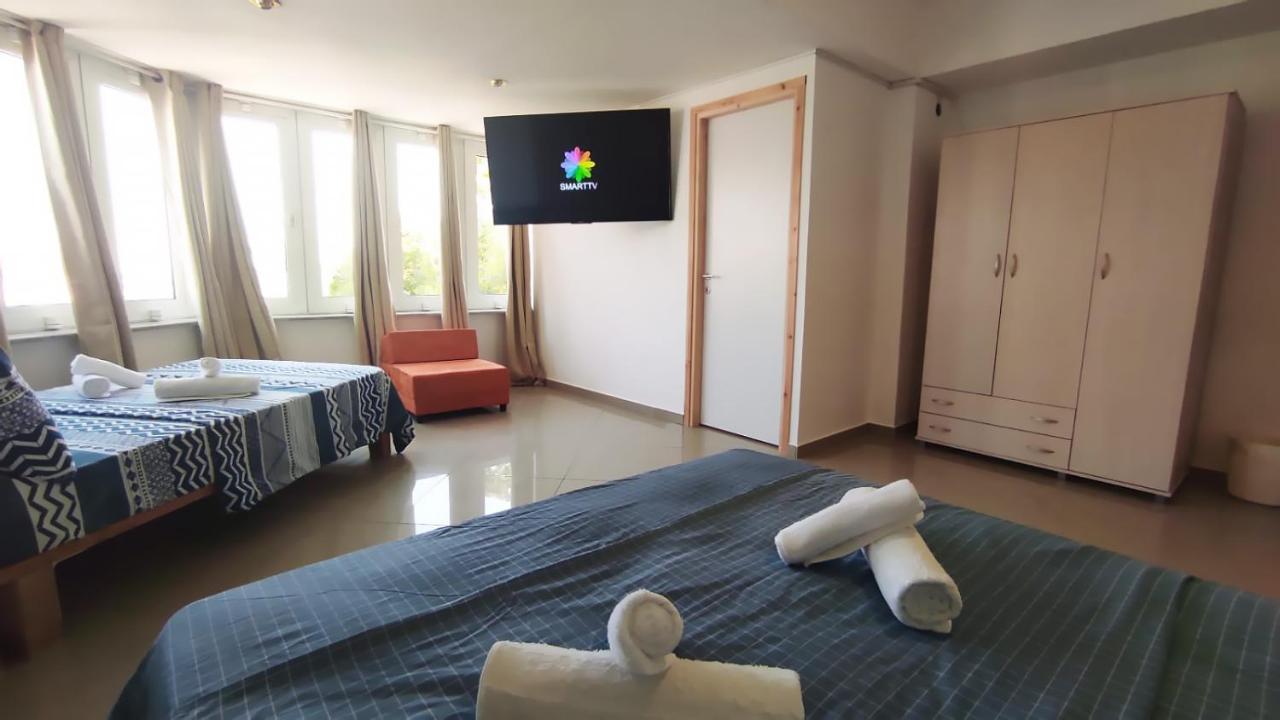 Guest House "Villa Klara Eilat" Heated Pool And Sauna All Year Round Ngoại thất bức ảnh