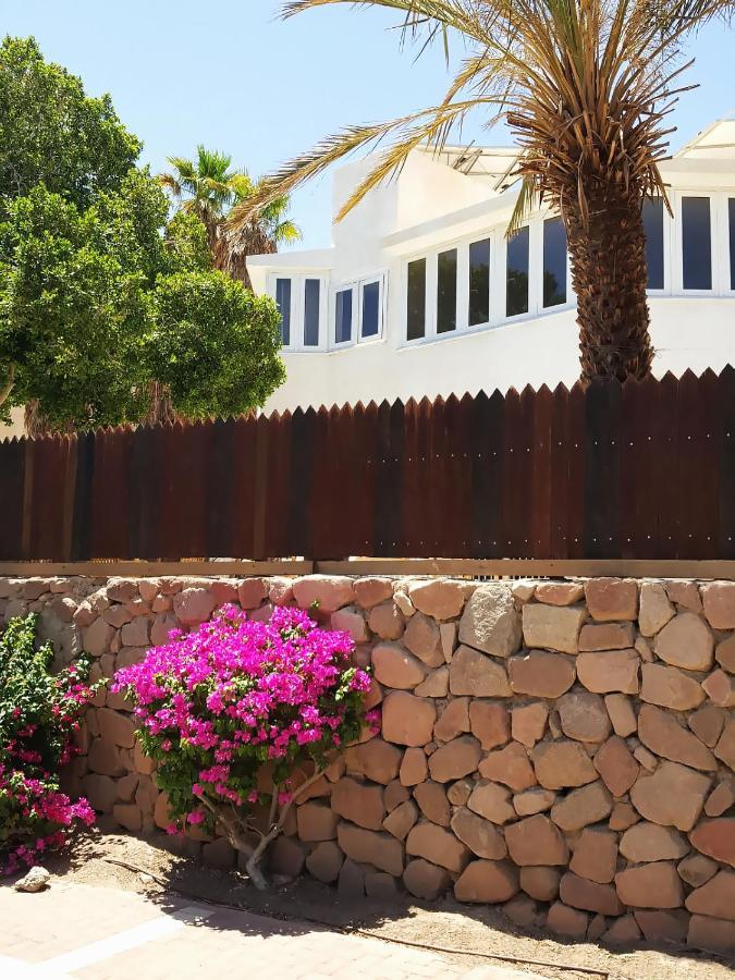 Guest House "Villa Klara Eilat" Heated Pool And Sauna All Year Round Ngoại thất bức ảnh