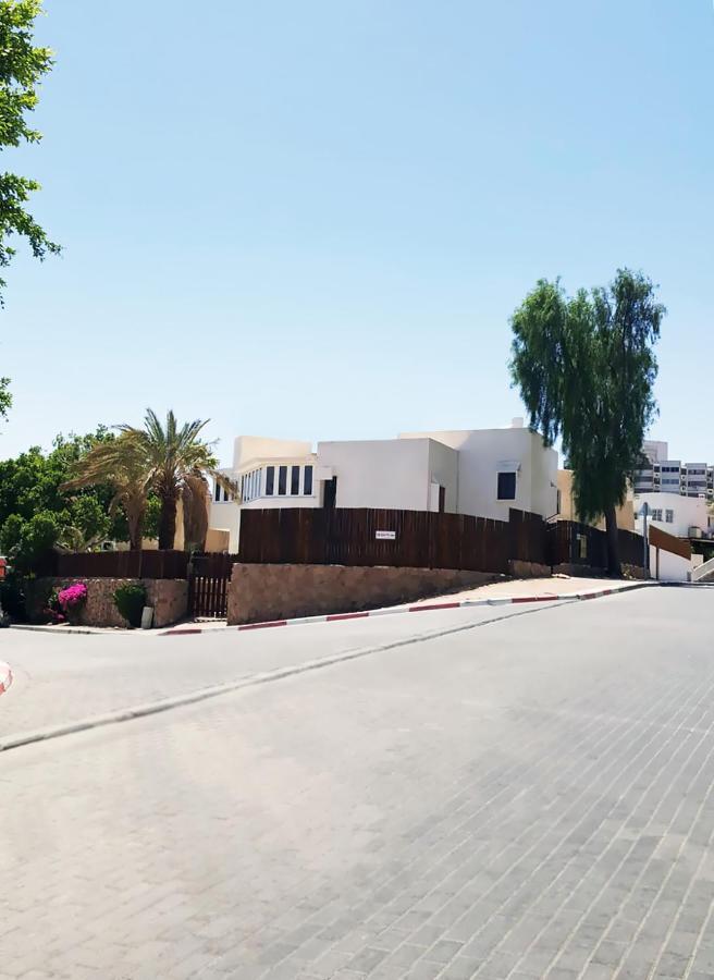 Guest House "Villa Klara Eilat" Heated Pool And Sauna All Year Round Ngoại thất bức ảnh